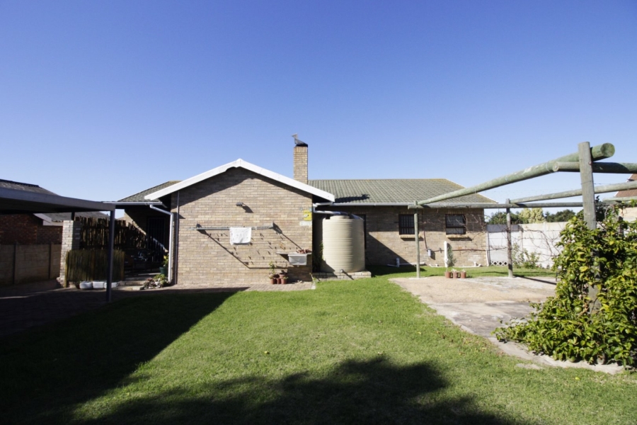 3 Bedroom Property for Sale in Wavecrest Eastern Cape